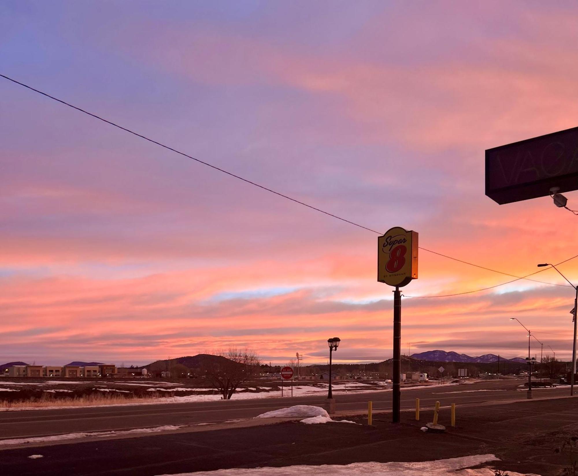 Super 8 By Wyndham Williams West Route 66 - Grand Canyon Area Bagian luar foto