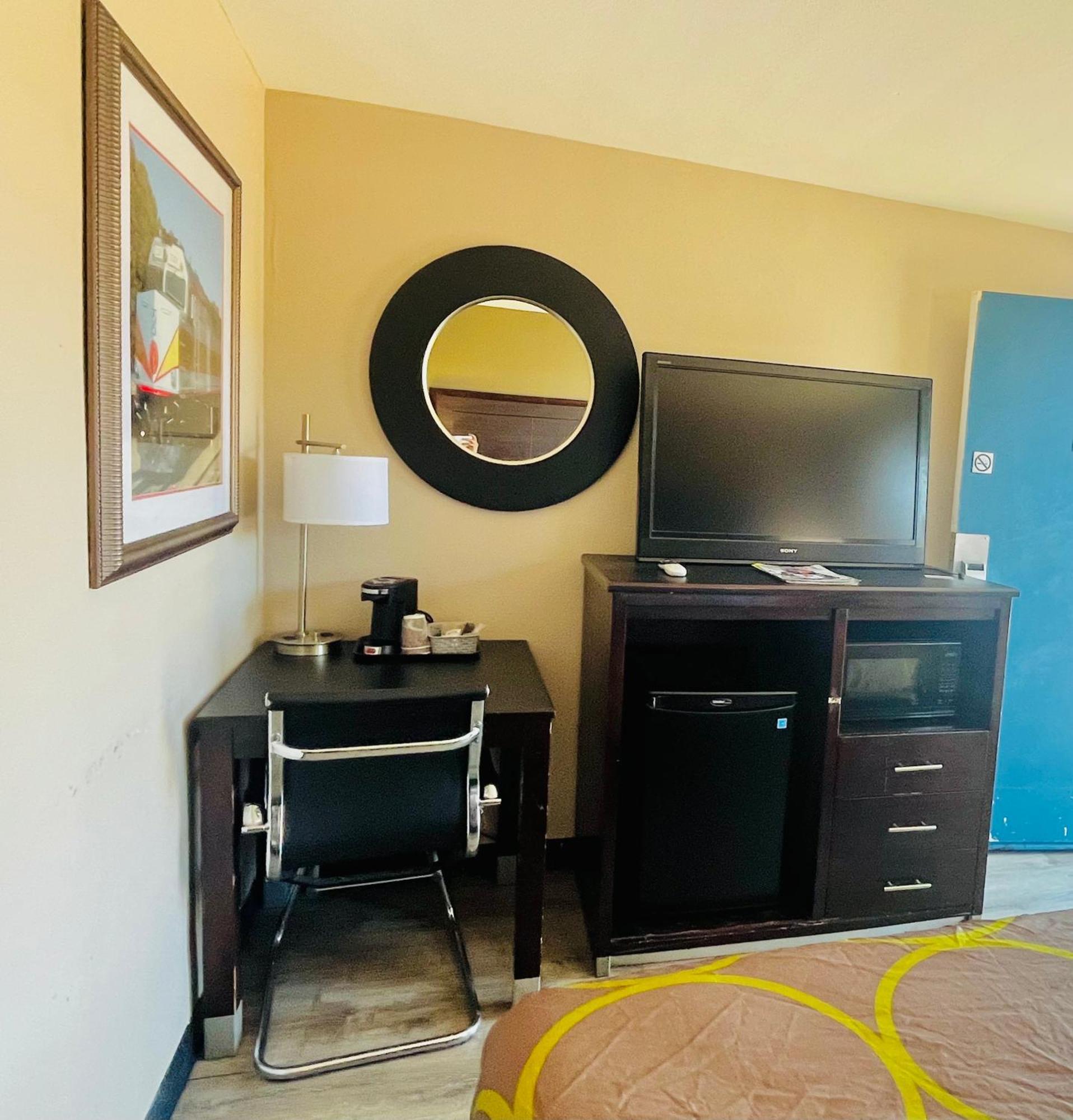 Super 8 By Wyndham Williams West Route 66 - Grand Canyon Area Bagian luar foto