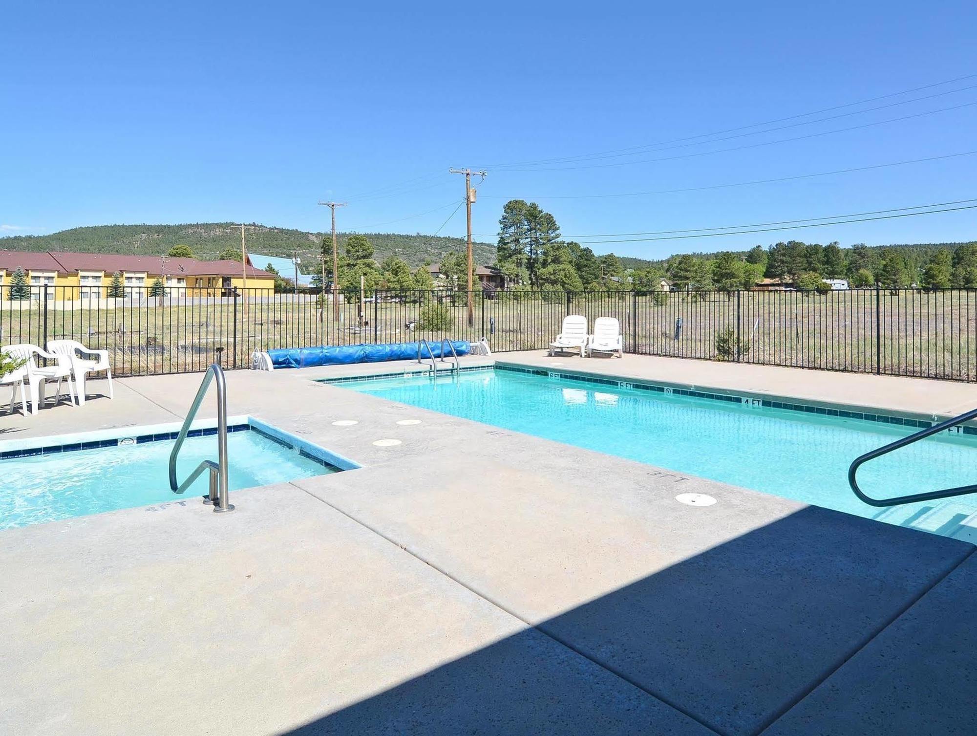 Super 8 By Wyndham Williams West Route 66 - Grand Canyon Area Bagian luar foto