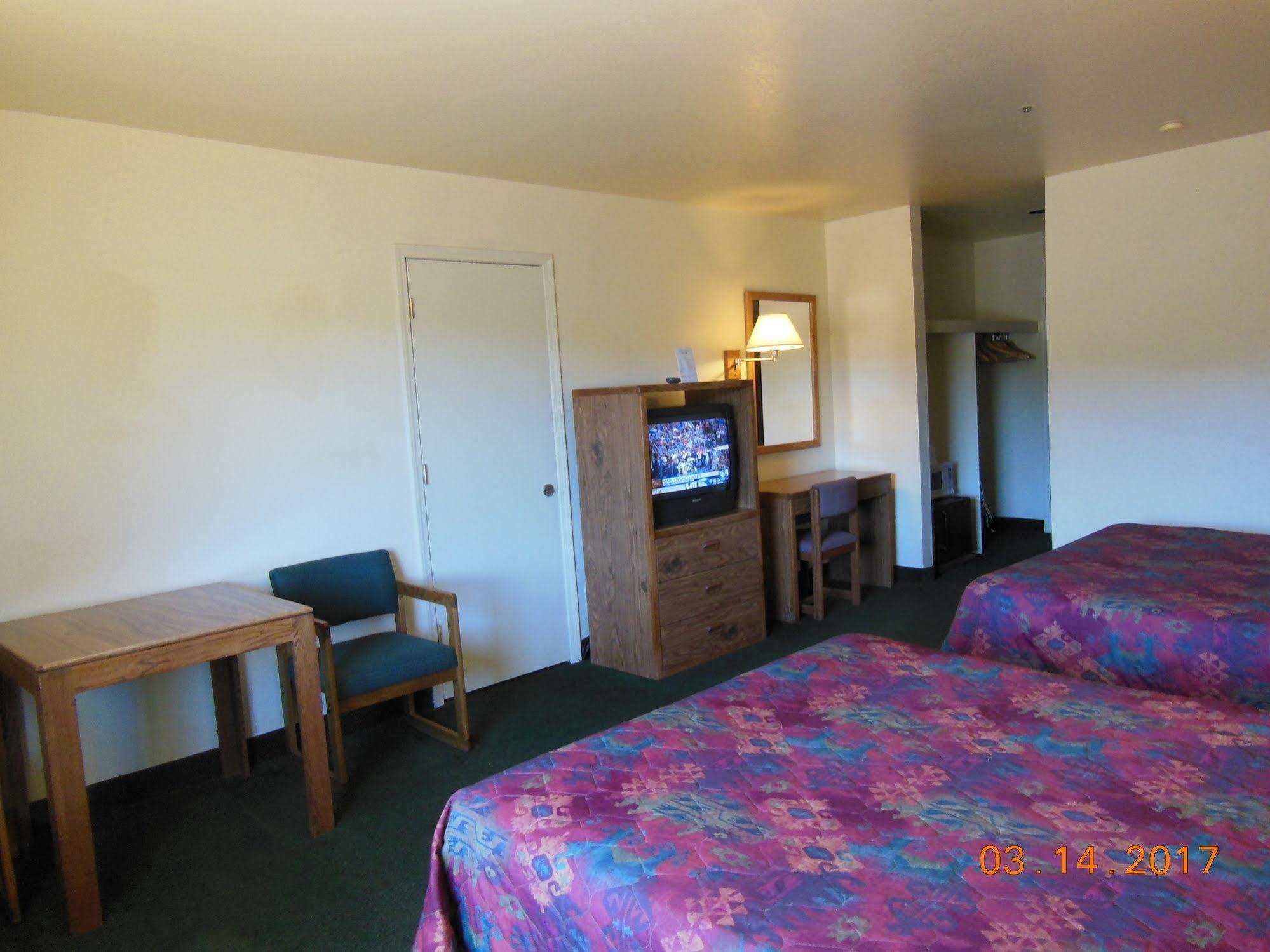 Super 8 By Wyndham Williams West Route 66 - Grand Canyon Area Bagian luar foto